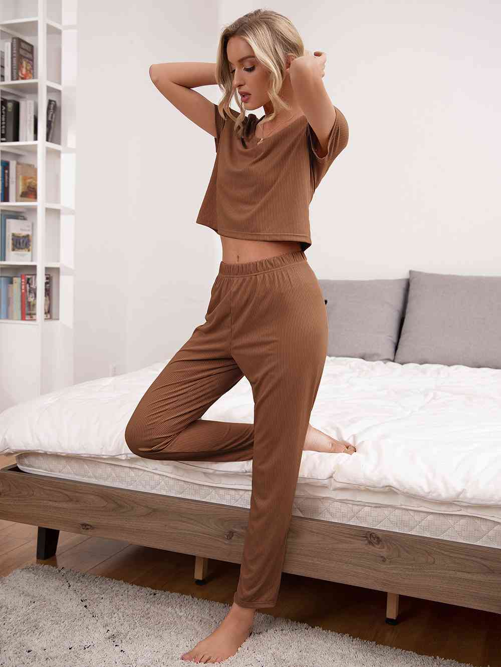 Heidi-Mode | Rundhals Kurze Ärmel Oberteil und Hose Lounge Set