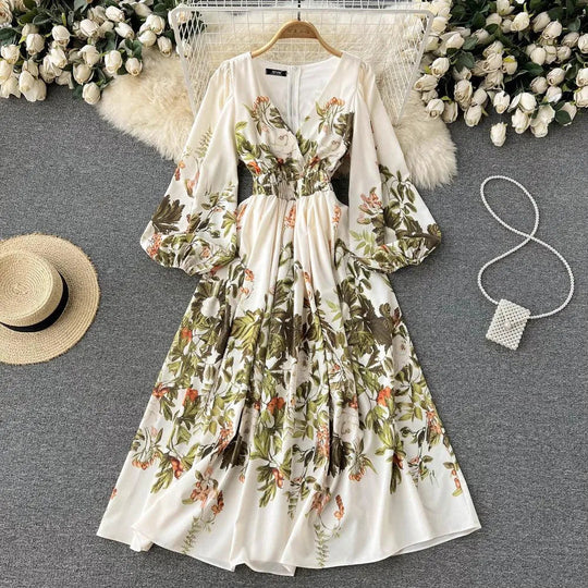 Heidi-Mode | Retro französisches literarisches Blumenkleid mit V-Ausschnitt