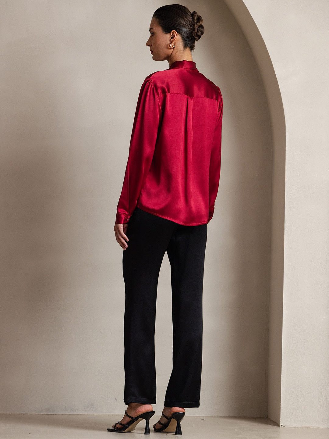 Heidi-Mode | Damen Elegante Seidenbluse mit Schlipskragen und Langen Ärmeln