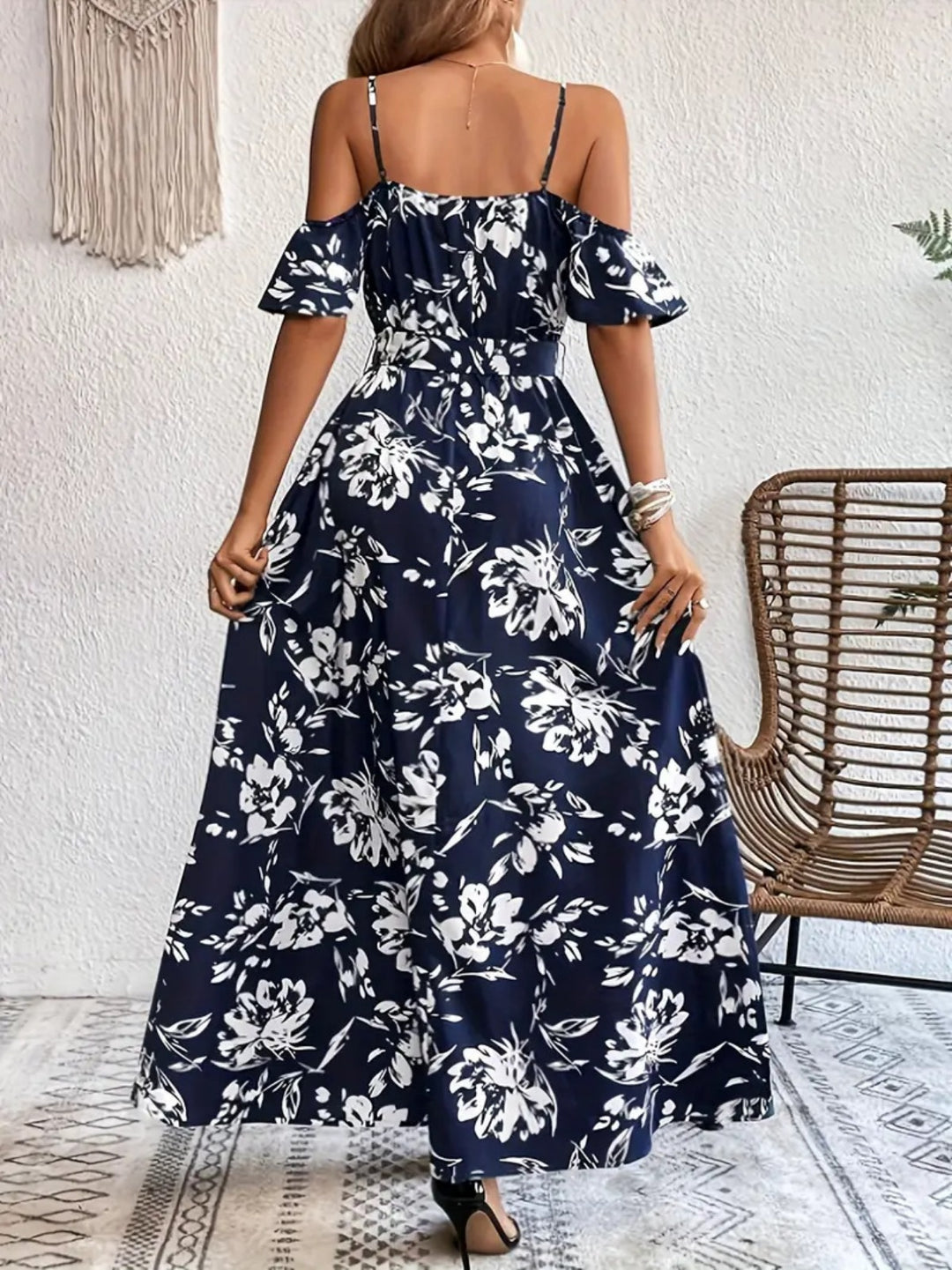 Heidi Mode | Unregelmäßiges Kleid mit Hosenträgern