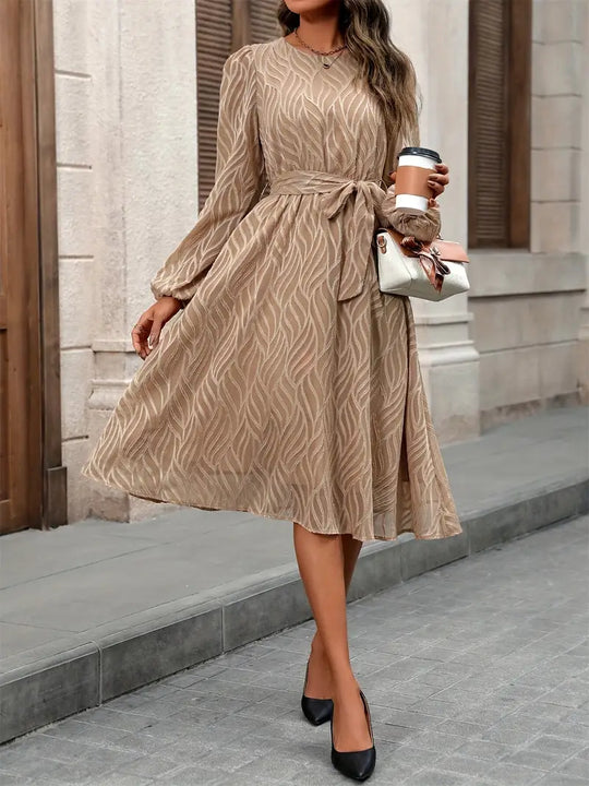 Heidi-Mode | Moderne Boho Vibes Gestreiftes Kleid mit Puffärmeln Lässig, Weites Kleid