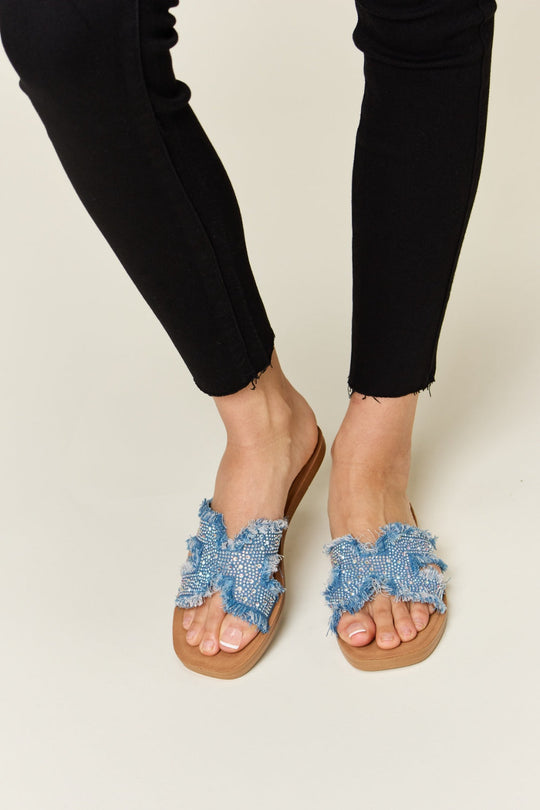 Heidi-Mode | Forever Link Raw Trim Denim H-Band Flache Sandalen