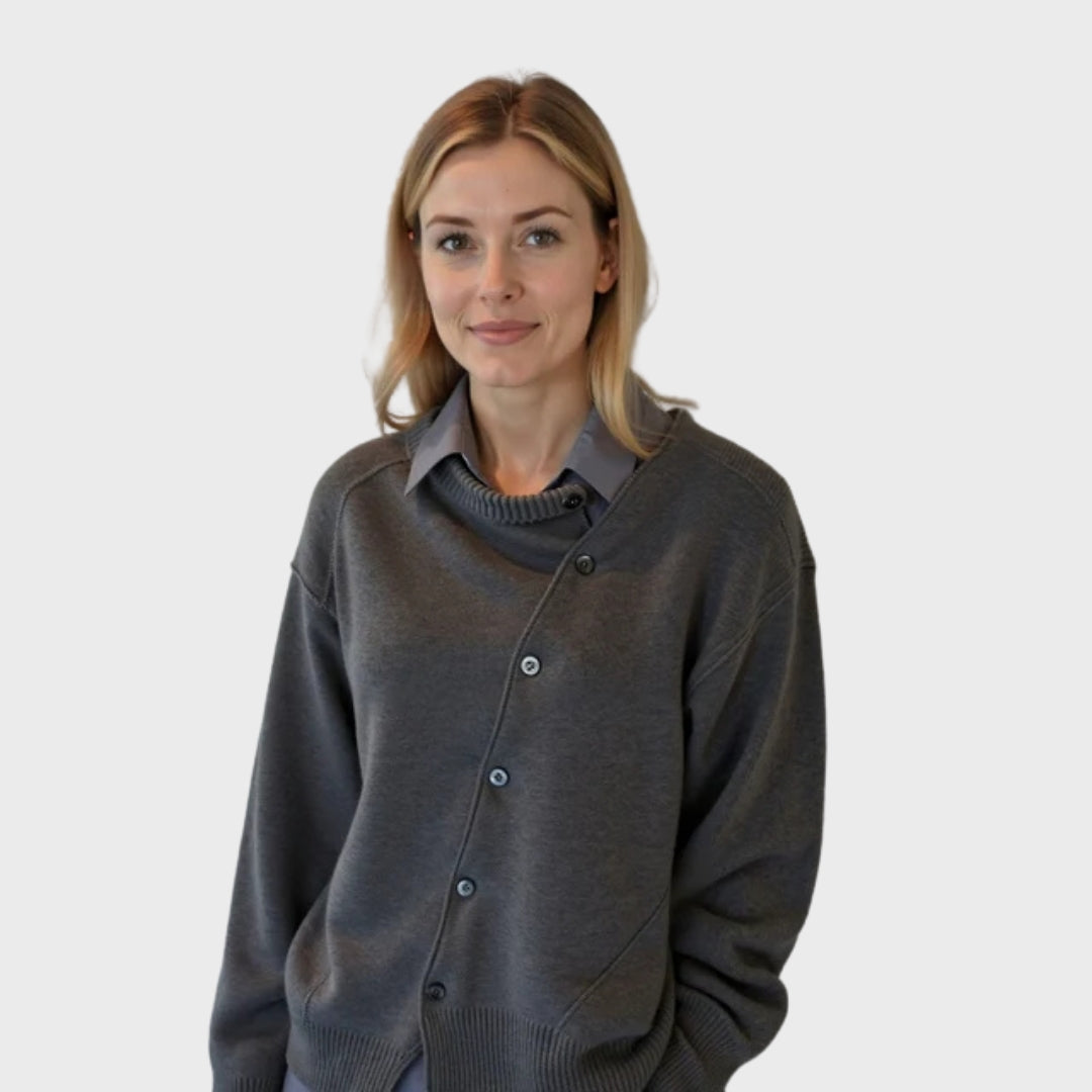 Heidi-Mode | Bequeme Strickjacke mit verspieltem Knopfdetail