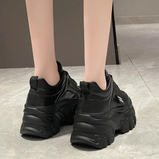 Bequeme Und Klobige Plateau-Sneakers