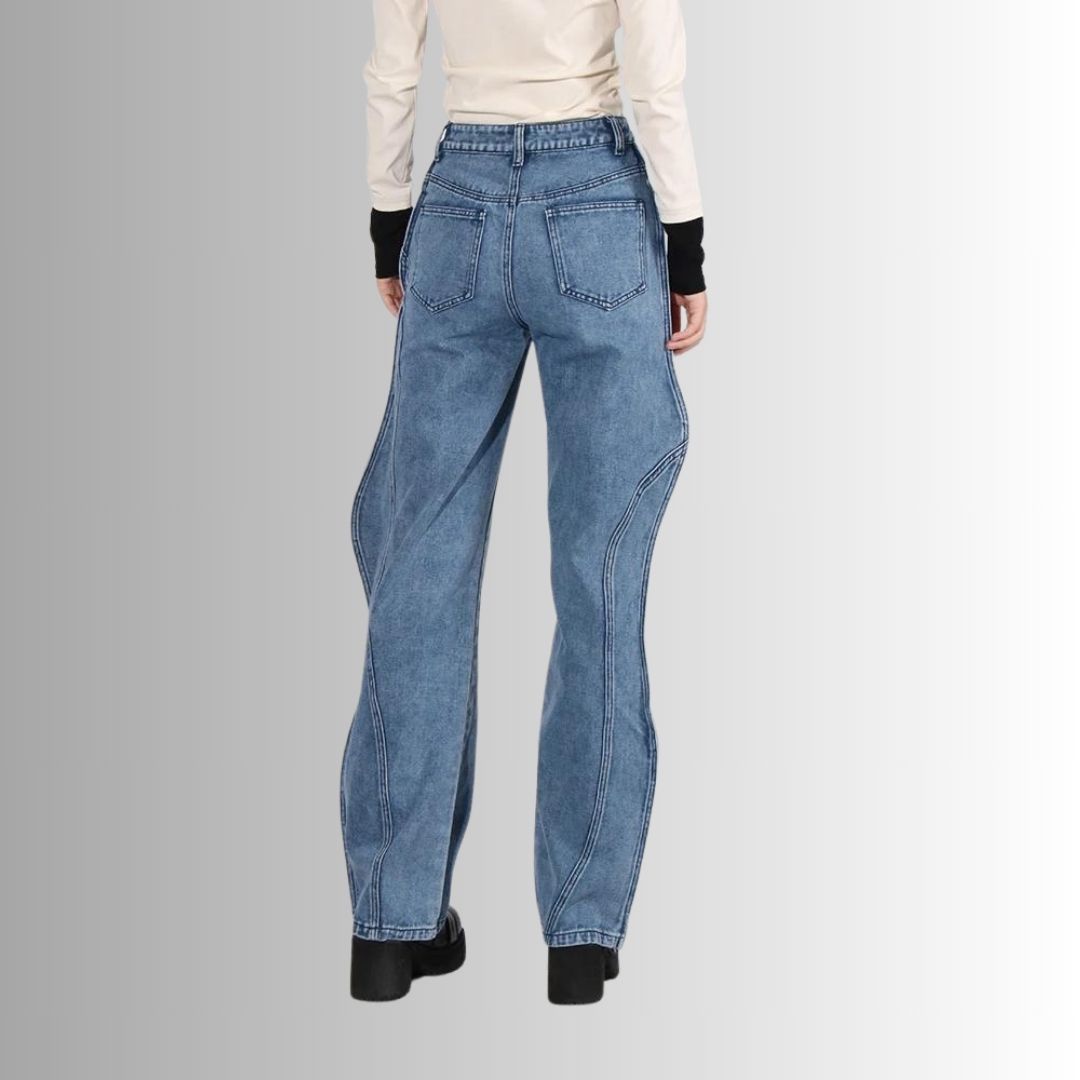 Heidi-Mode - High Waist Jeans mit geschwungenen Nähten