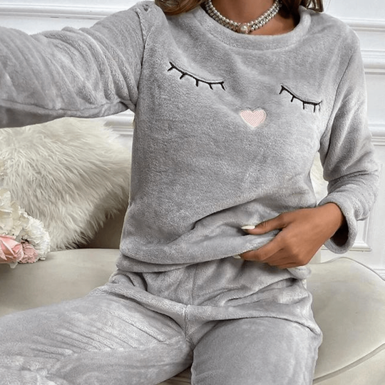 Heidi-Mode | Gemütliches Pyjama Satz mit Langen Ärmeln und Gesticktem Wimpern Drucken
