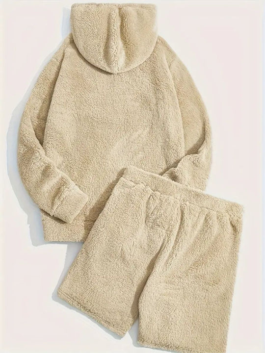 Heidi-Mode | Fluffy Hoodie und Shorts