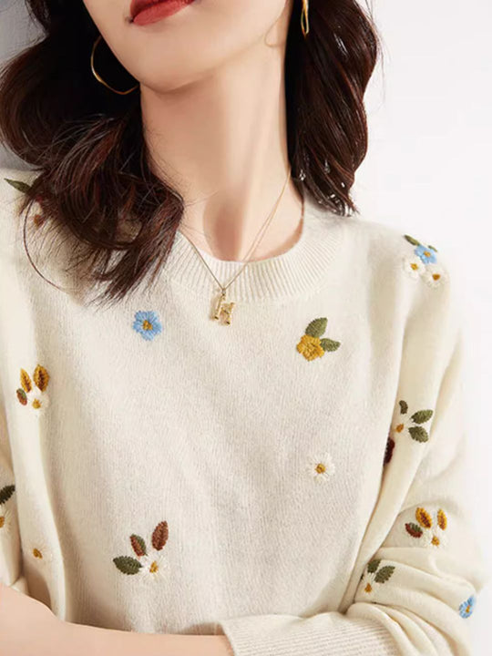 Heidi-Mode | Klassischer Rundhalsbestickter Pullover Pink