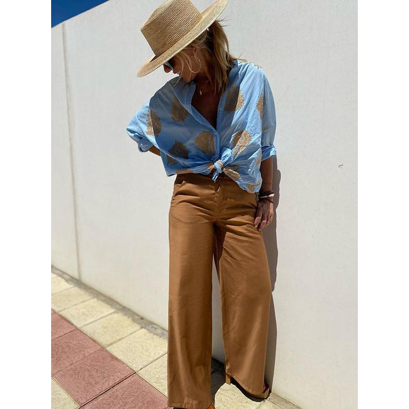 Heidi-Mode | Bluse mit goldenen Details - Elegant & bequem