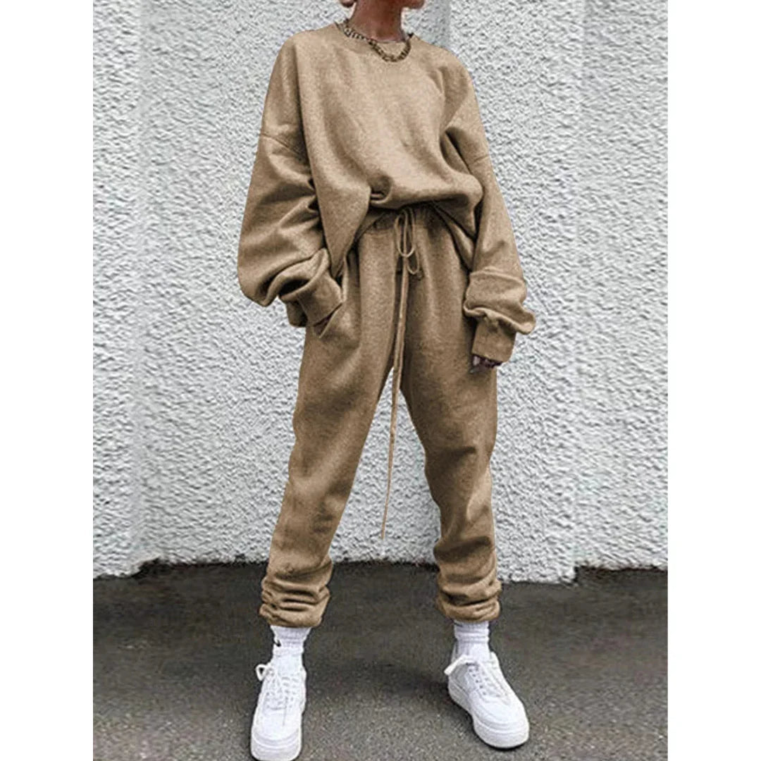 Heidi-Mode | Gemütliches Sweatshirt und Jogger-Set In Übergröße