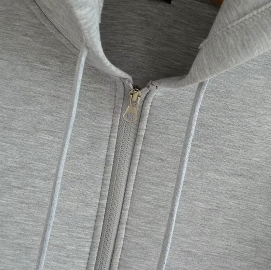 – Stylische Hoodiejacke