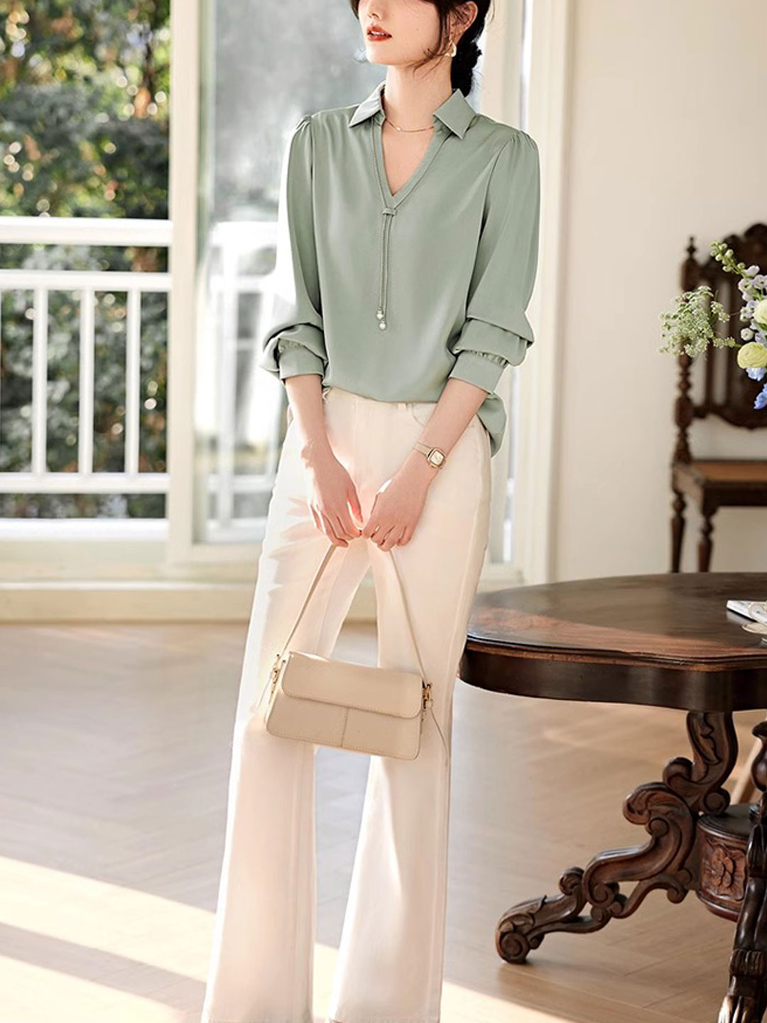 Heidi-Mode | Top Elegante V-Ausschnitt Satin Hemd