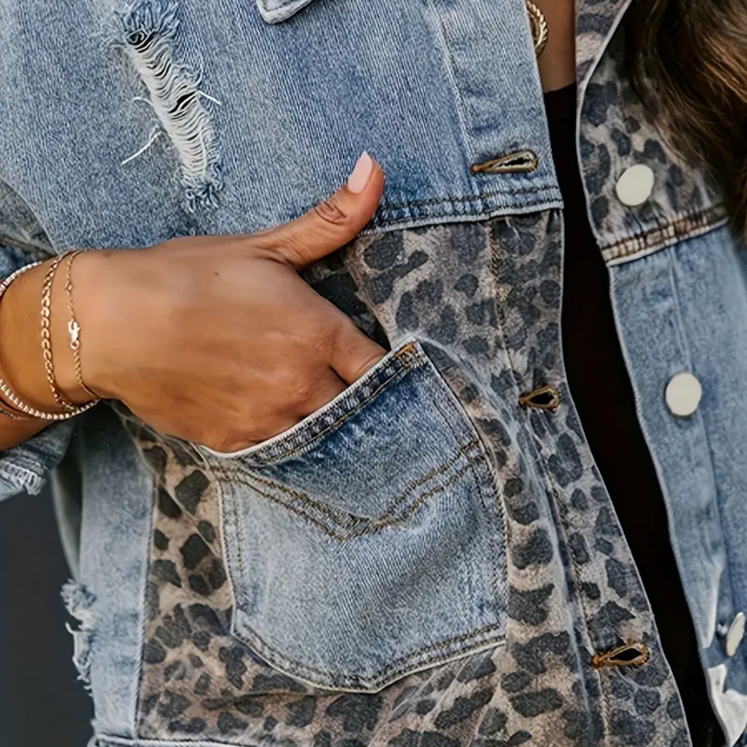 Heidi | Trendige Jeansjacke mit Leopardenmuster