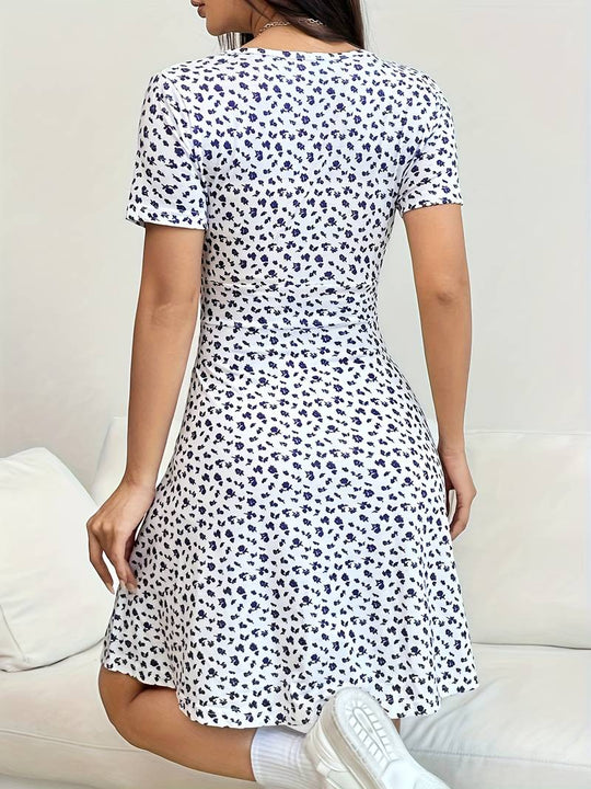 Heidi – Elegantes Kleid Mit Allover-Print