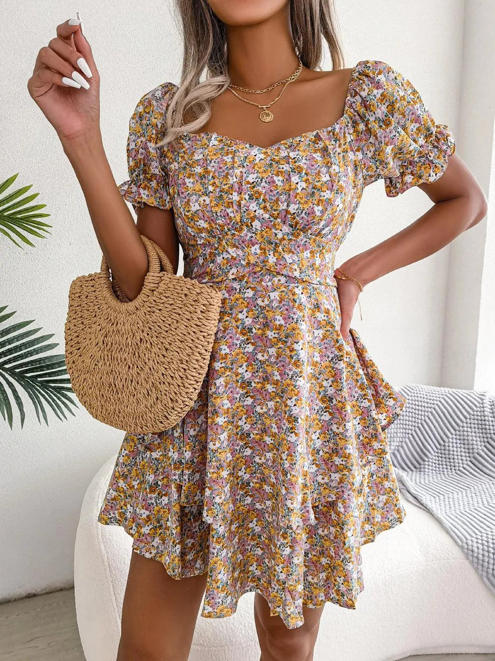 Heidi-Mode | Hoch tailliertes Sommerkleid mit kurzen Ärmeln
