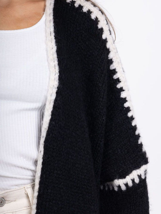 Heidi-Mode | Double Take Kontrast Offene Vorderseite Herunterfallende Schulter Strickjacke