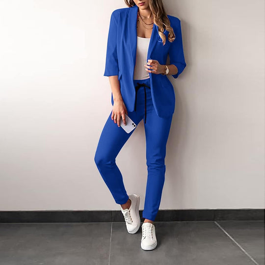 Heidi-Mode | Ein Stilvoller Hosenanzug mit Blazer für Damen