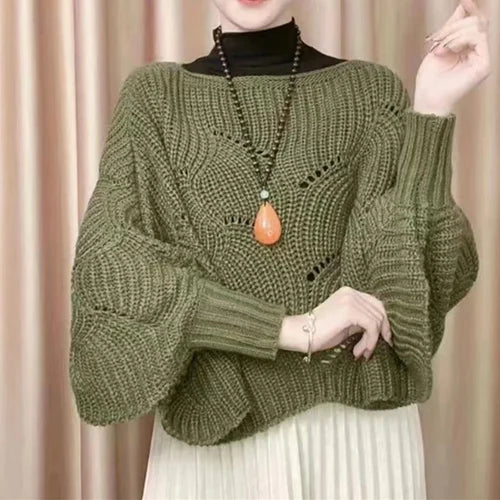 Grobstrickpullover mit Laternenärmeln und Anhänger