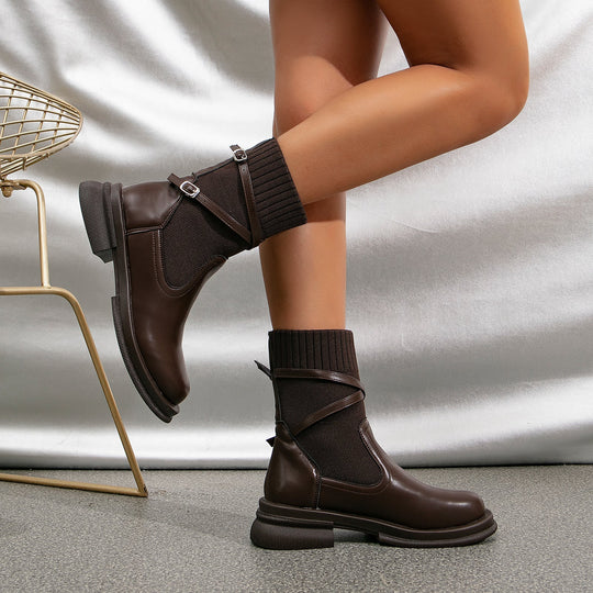 Heidi-Mode | Stiefelette mit Riemendetails
