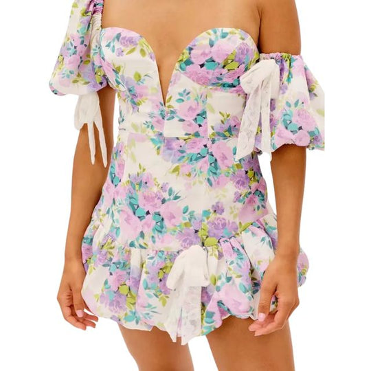 Schulterfreier Playsuit mit Spitzenrand und Blumendruck