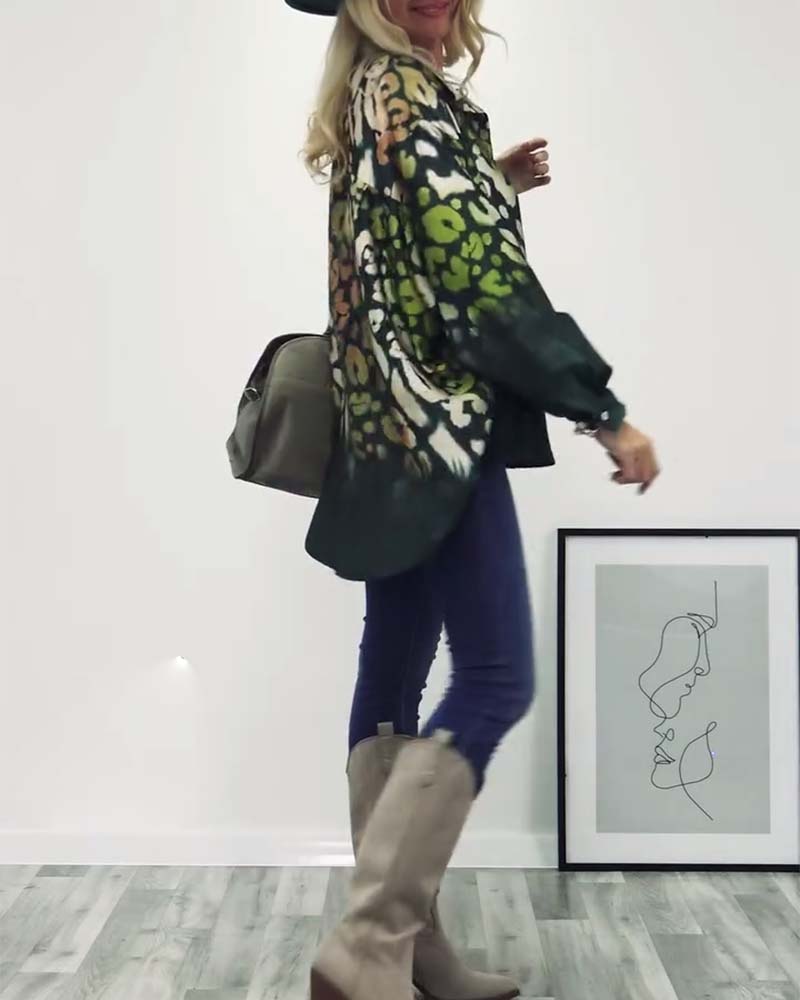 Heidi-Mode | Grüne Bluse mit Leopardenmuster
