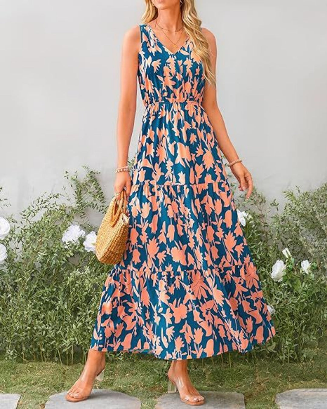 Heidi Mode | Kleid mit V-Ausschnitt und elastischer Taille
