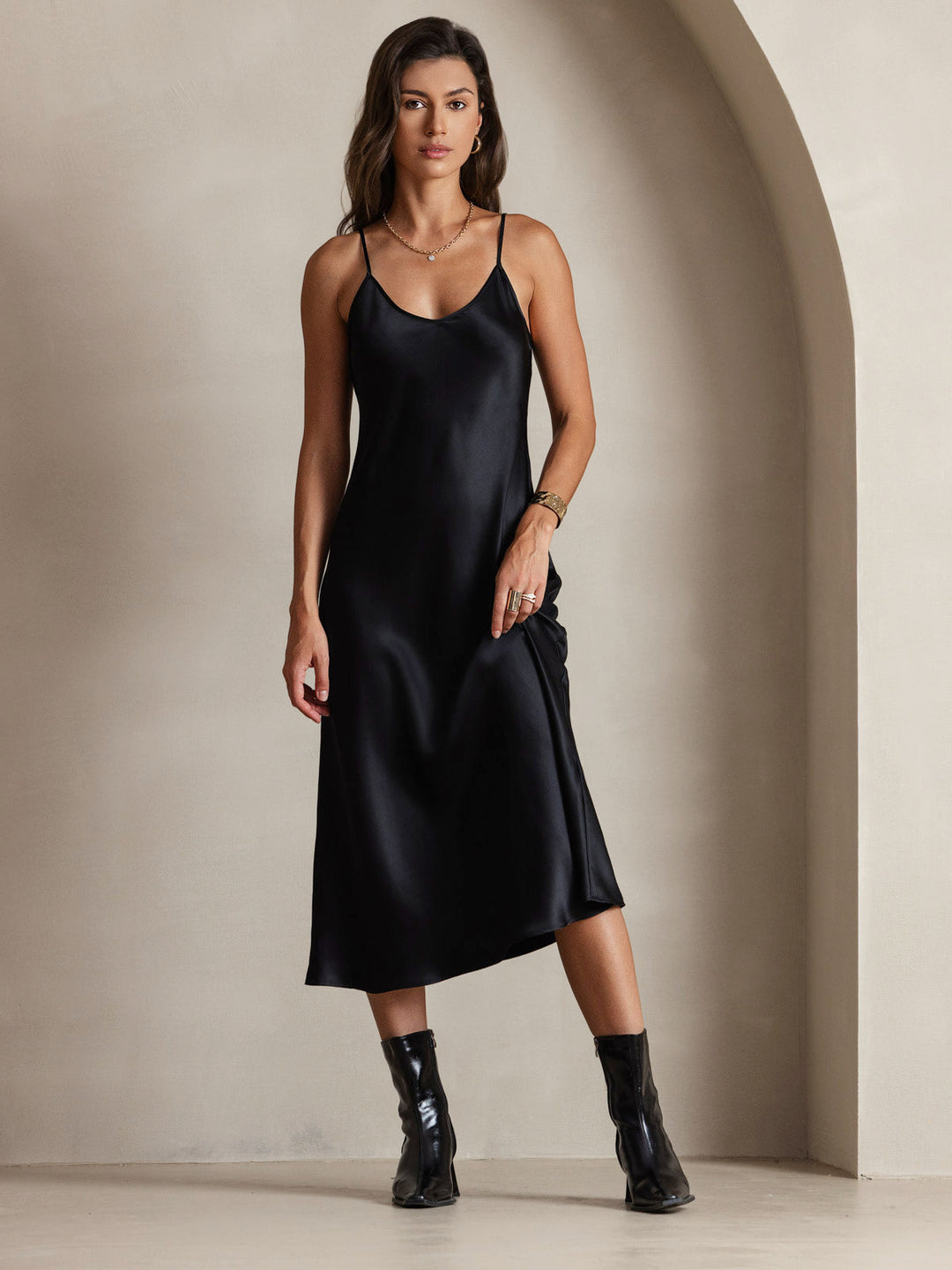 Heidi-Mode | Lange Seidenkleid mit Spaghetti-Träger