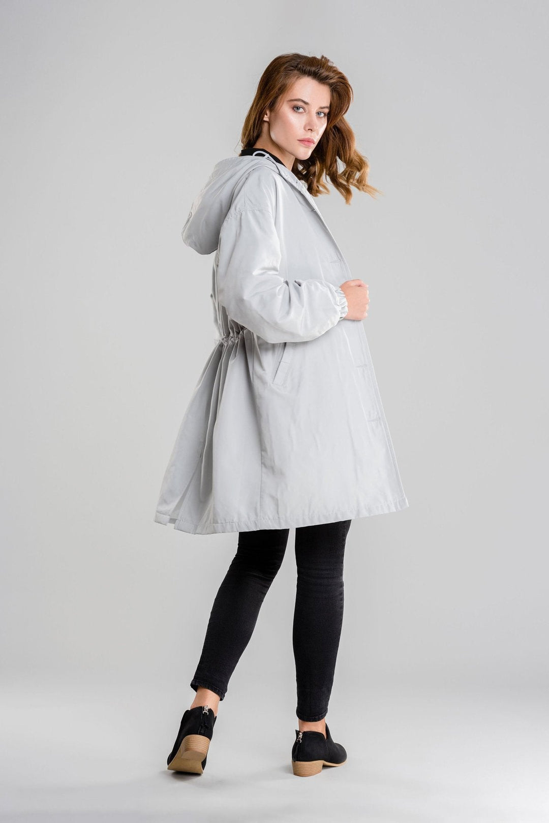 Heidi-Mode | Wasserdichte Atmungsaktive Regenjacke mit Kapuze für Frauen