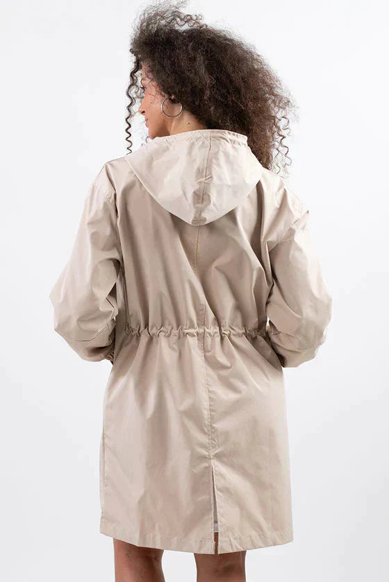 Schicke Weiße Regenjacke