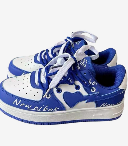 Heidi-Mode - vulkanisierte Schuhe mit Herzdesign