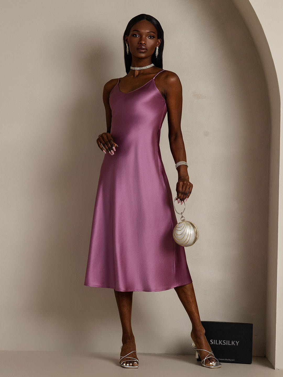 Heidi-Mode | Lange Seidenkleid mit Spaghetti-Träger