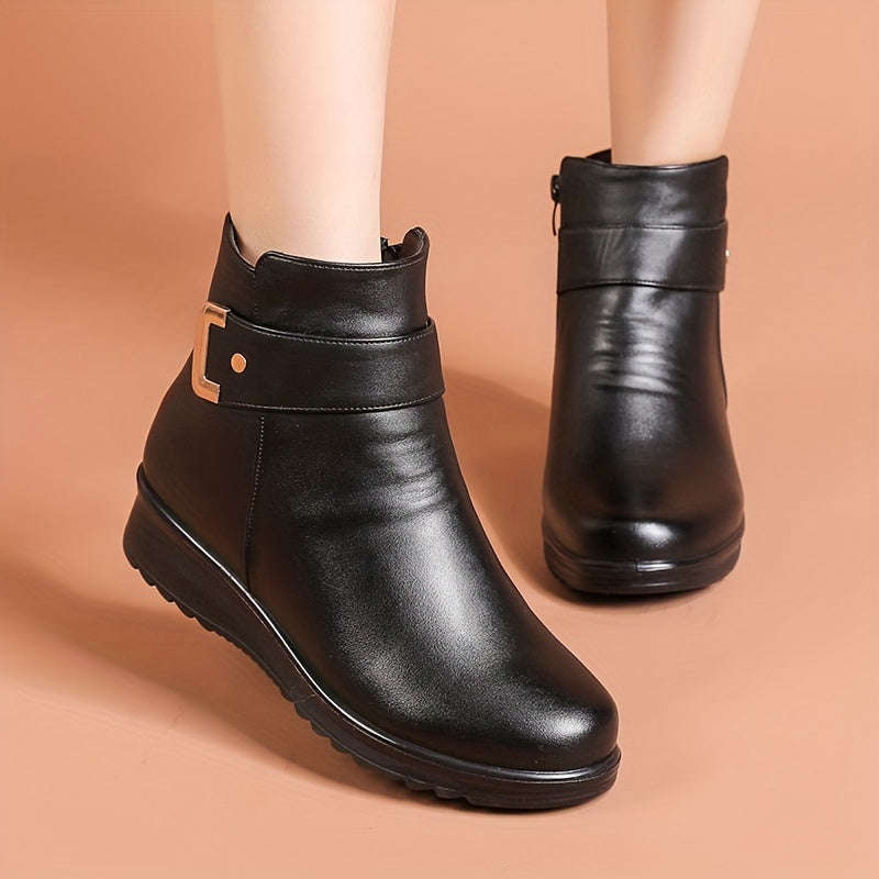 Heidi-Mode | Einfarbige Damenstiefel mit Schnallenverzierung und Reißverschluss
