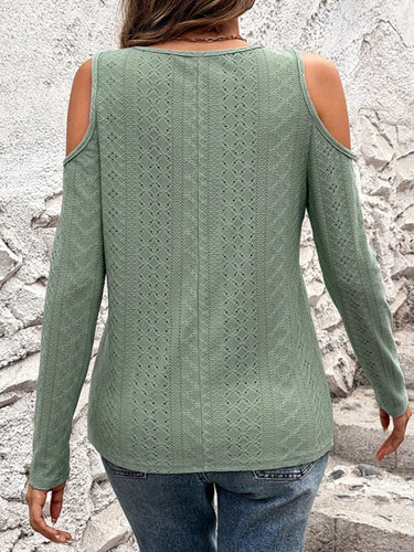 Heidi-Mode | Full Size Ösen V-Ausschnitt Cold Shoulder T-Shirt