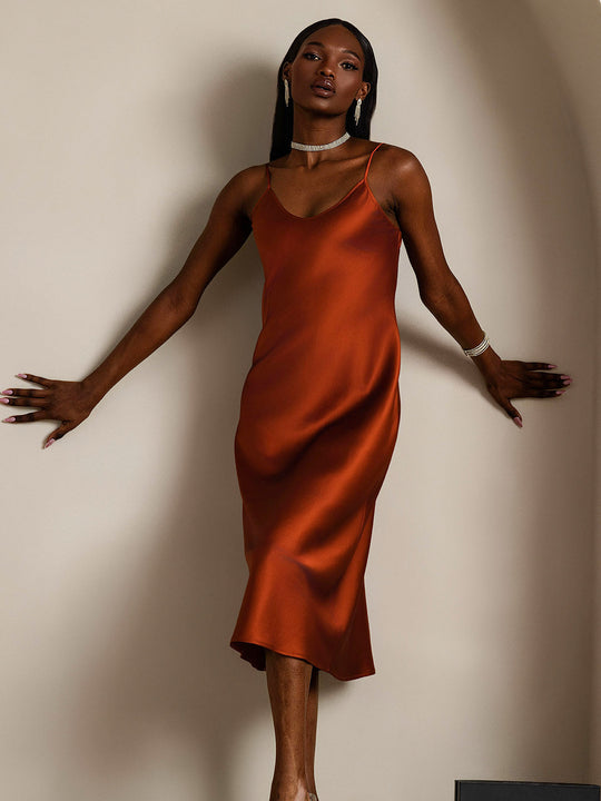 Heidi-Mode | Lange Seidenkleid mit Spaghetti-Träger