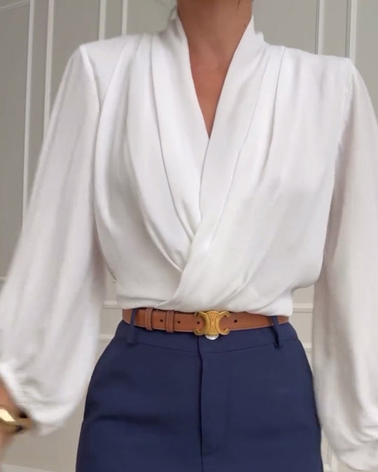 Heidi-Mode | Stilvolle weiße Bluse mit Lampionärmeln und V-Ausschnitt