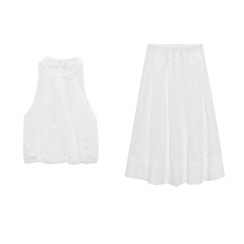 Heidi-Mode | Offenebestickte Weiße Bluse mit Rock