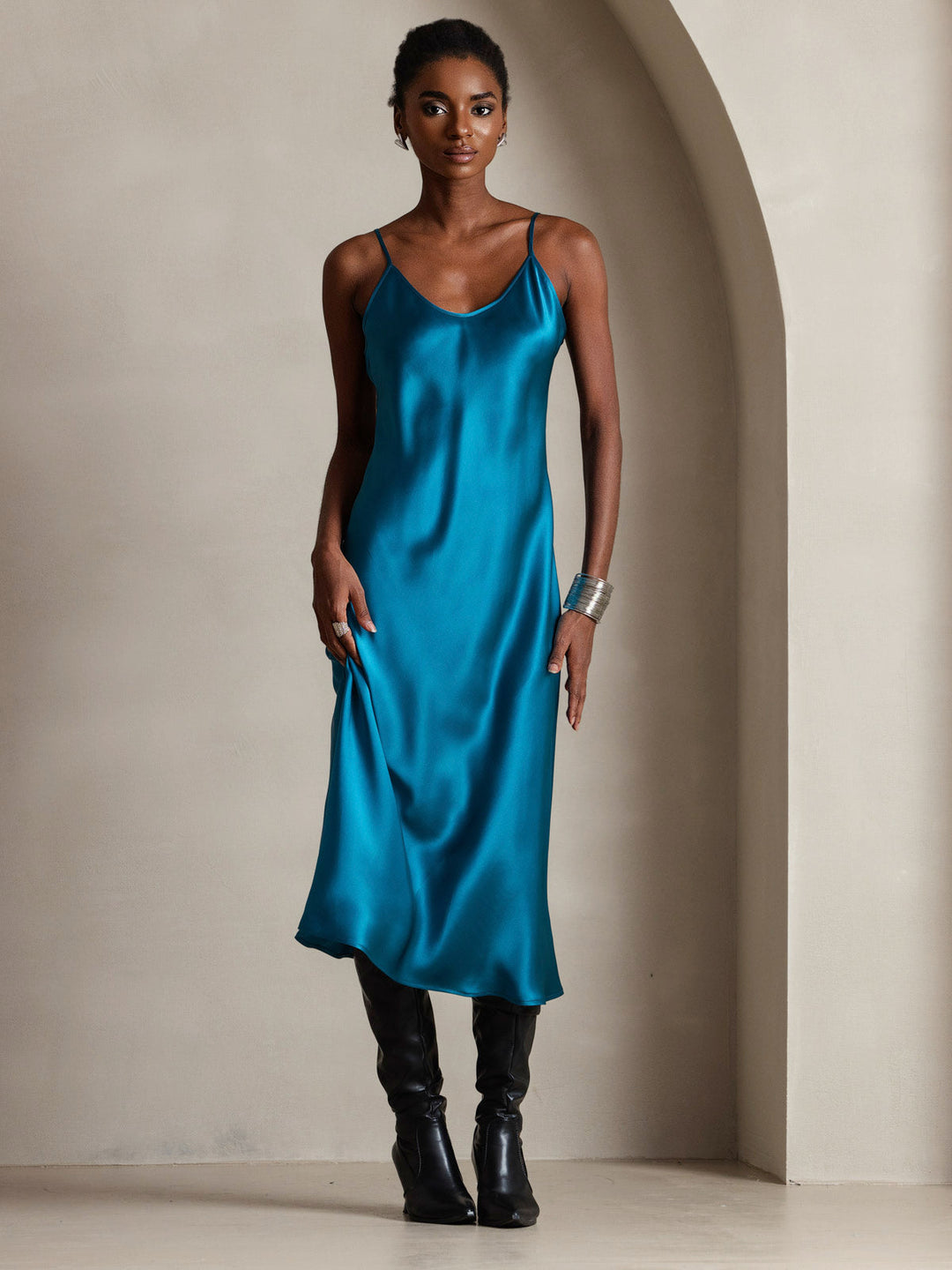Heidi-Mode | Lange Seidenkleid mit Spaghetti-Träger