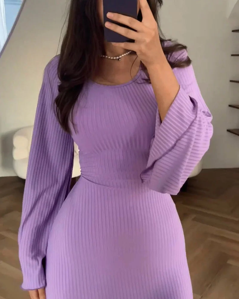Kleid mit langen Ärmeln - Elaiza