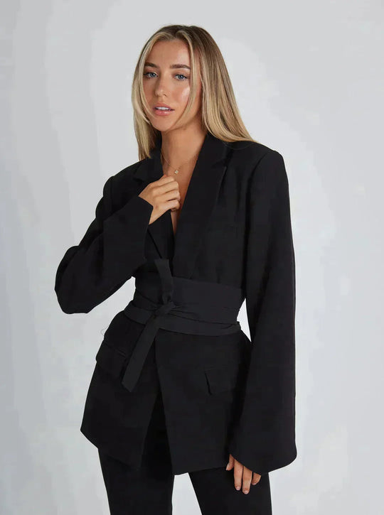 Eleganter Blazer mit Gürtel