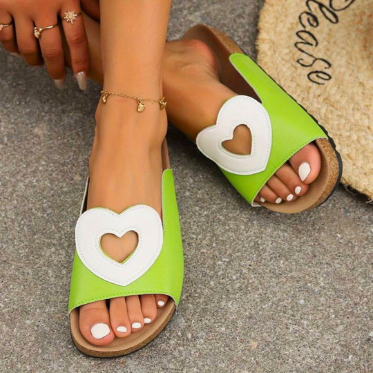 Heidi-Mode | Herzförmige Damensandalen