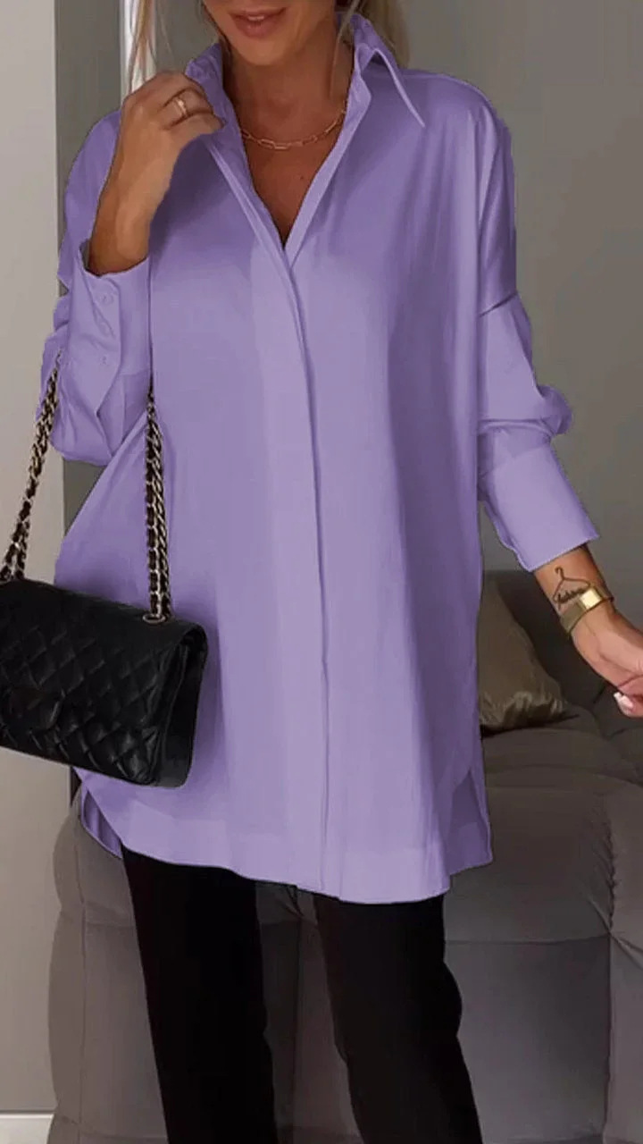 Stylisches Oversize-Shirt mit hochgekrempelten Ärmeln