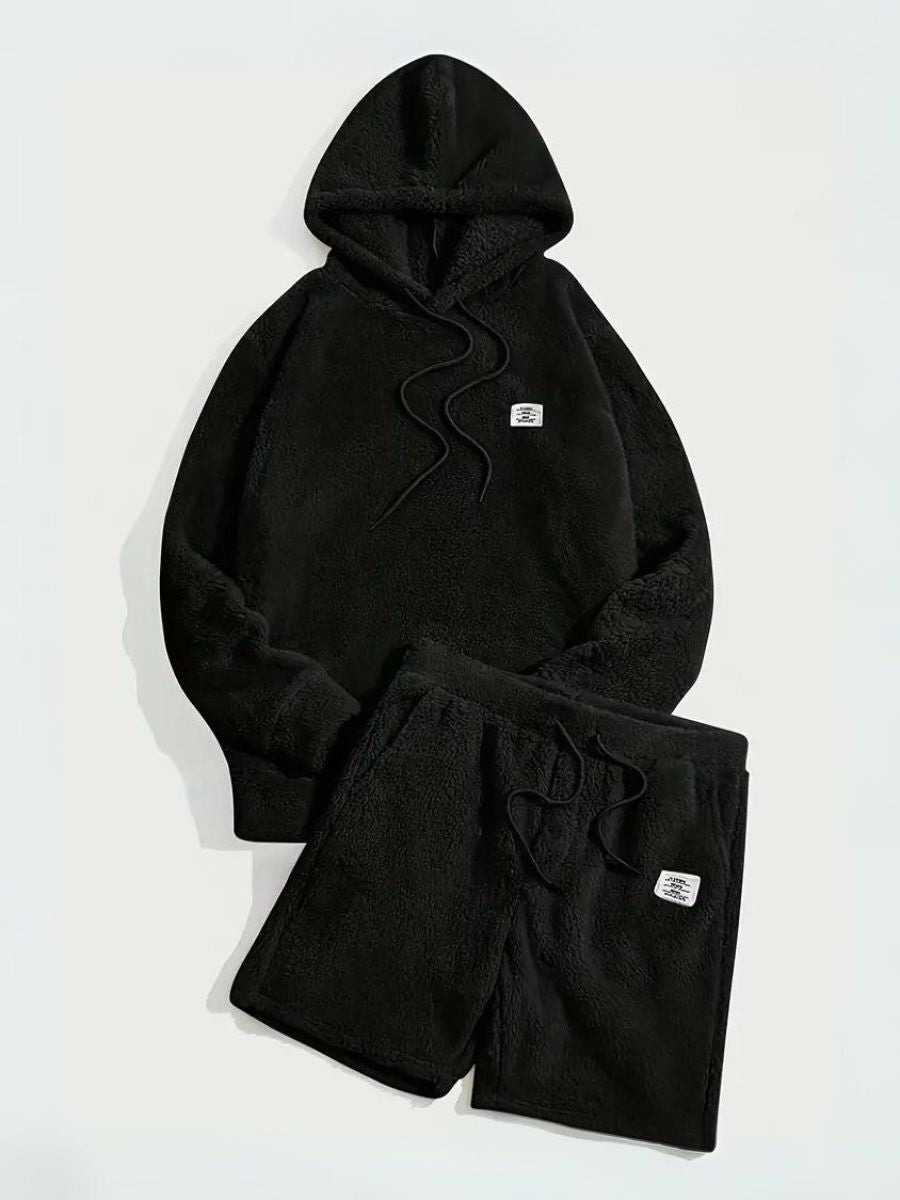 Heidi-Mode | Fluffy Hoodie und Shorts