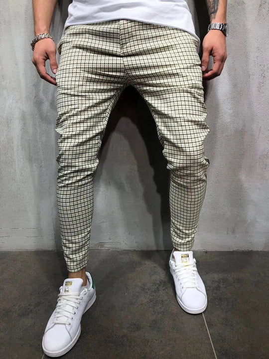Heidi-Mode | Men's pants with side stripe in sporty casual style
