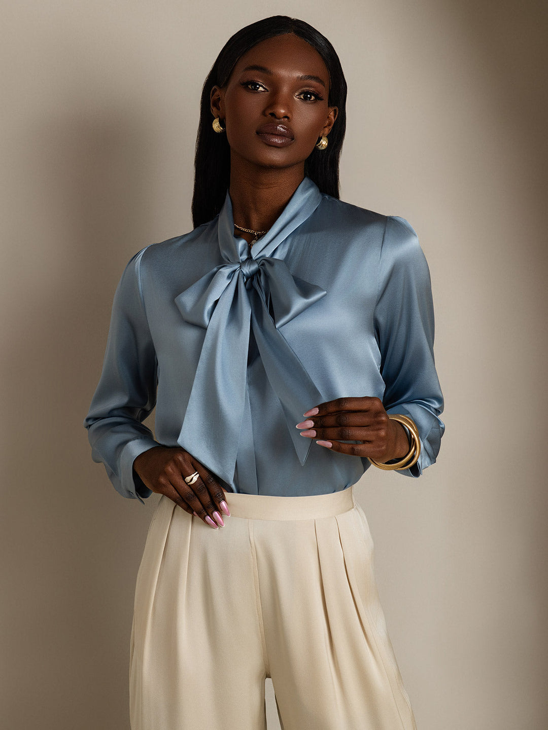 Heidi-Mode | Damen Elegante Seidenbluse mit Schlipskragen und Langen Ärmeln
