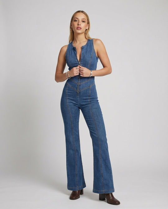 Denim-Overall für Damen, Rückenausschnitt mit herzförmigem Ausschnitt, ärmellos, tailliert, Einteiler