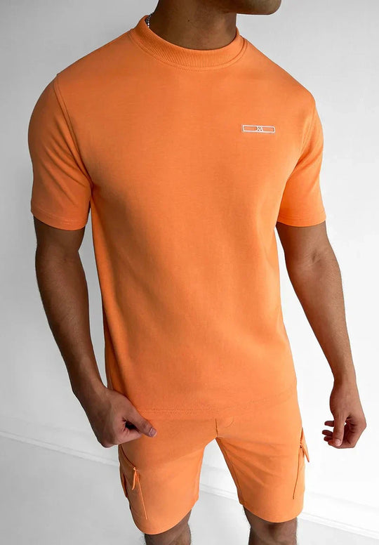 Elegantes zweiteiliges Sommerset (T-Shirt + Hose)