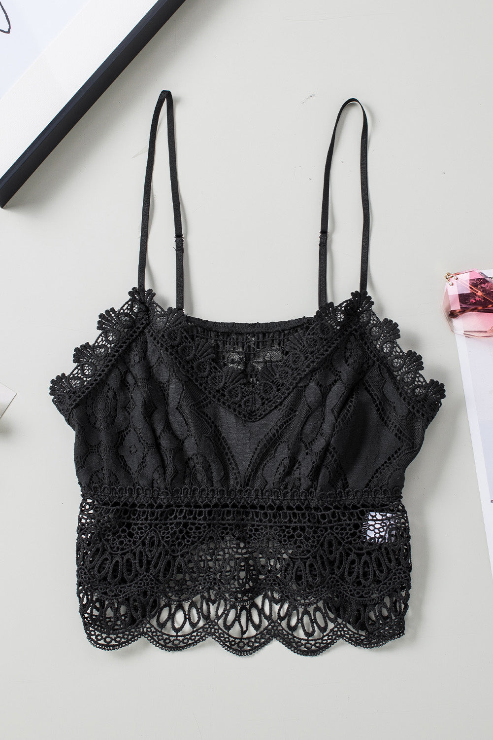 Heidi-Mode | V-Ausschnitt Spitze Cropped Cami