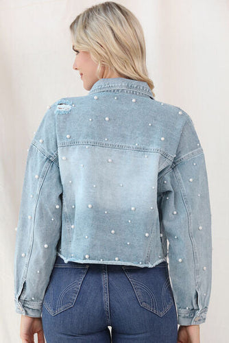 Jeansjacke mit rohem Saum, Perlenkante und Knopfverschluss