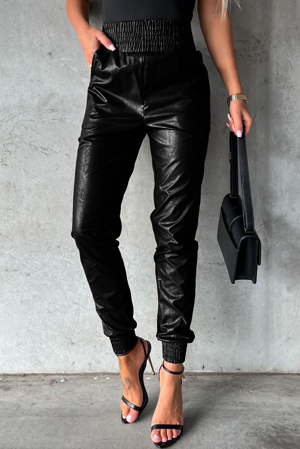 Gesmokte Leder-Skinny-Hose Mit Hoher Taille