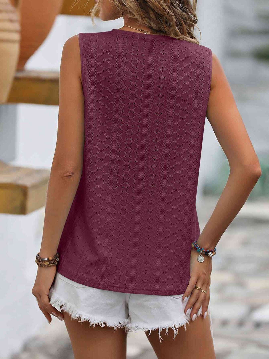 Heidi-Mode | Gespaltene Spitze V-Ausschnitt Ärmelloses Shirt